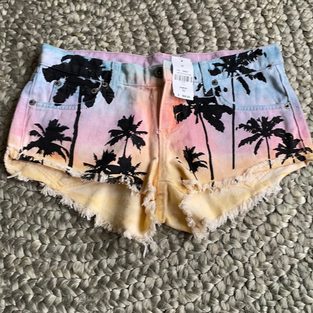 Carmar denim shorts.